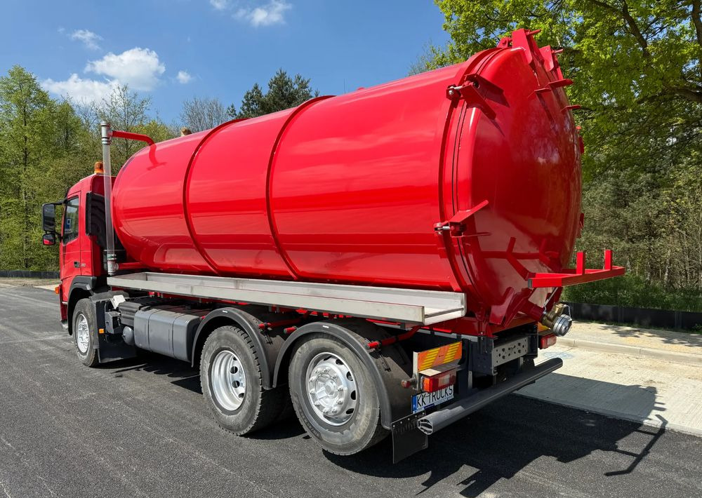 Volvo FM 360 - Garbage truck: picture 3 Volvo FM 360 - Garbage truck: picture 3