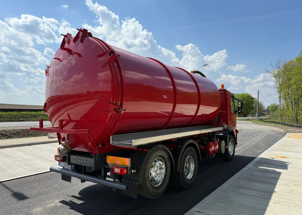 Volvo FM 360 - Garbage truck: picture 4 Volvo FM 360 - Garbage truck: picture 4