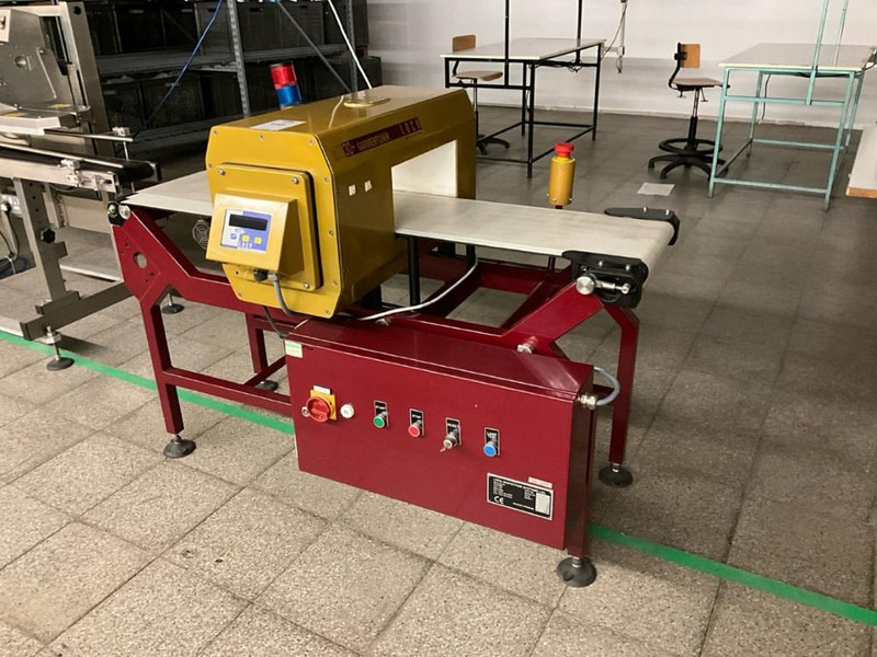 Garmentchek MET30+ - Industrial equipment: picture 1 Garmentchek MET30+ - Industrial equipment: picture 1