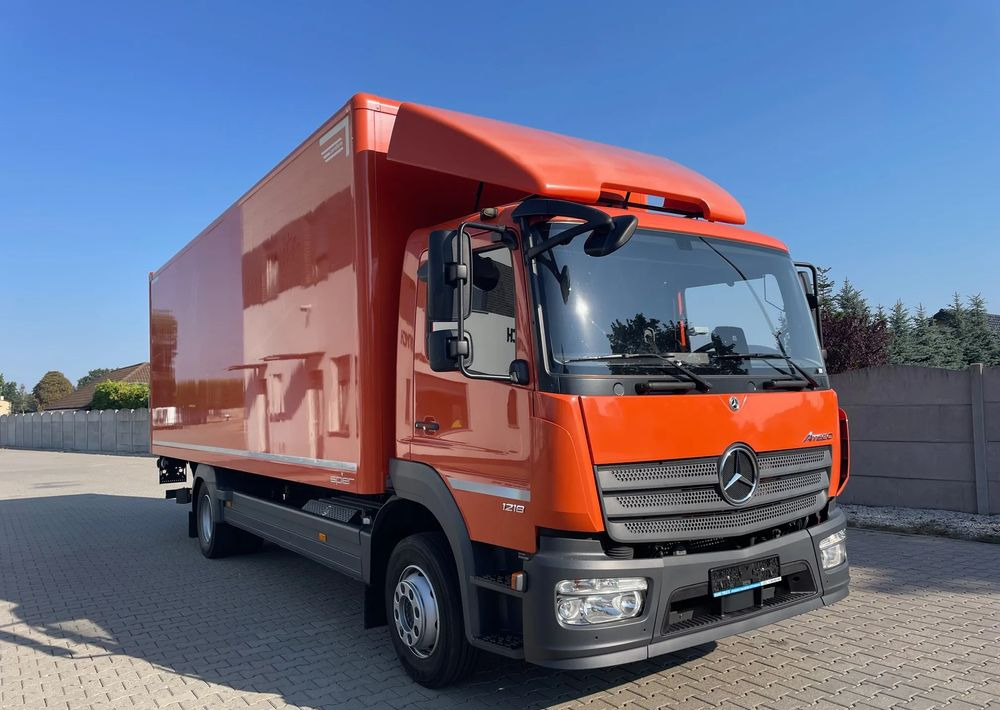 Mercedes-Benz ATEGO 1218 - Box truck: picture 2 Mercedes-Benz ATEGO 1218 - Box truck: picture 2