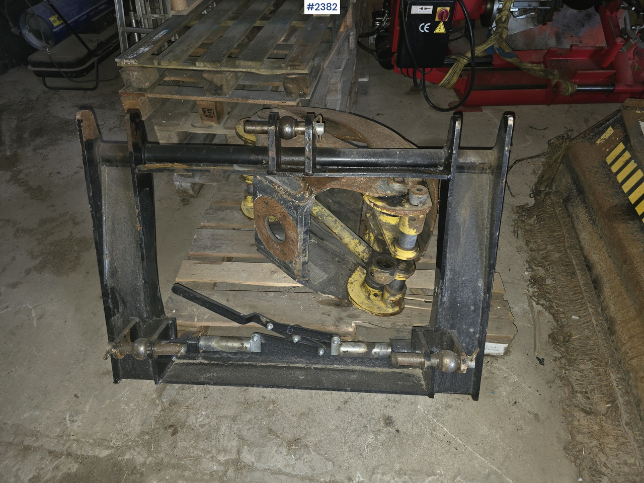 Attachment bracket 3-point / Large BM - Attachment for Construction machinery: picture 1 Attachment bracket 3-point / Large BM - Attachment for Construction machinery: picture 1