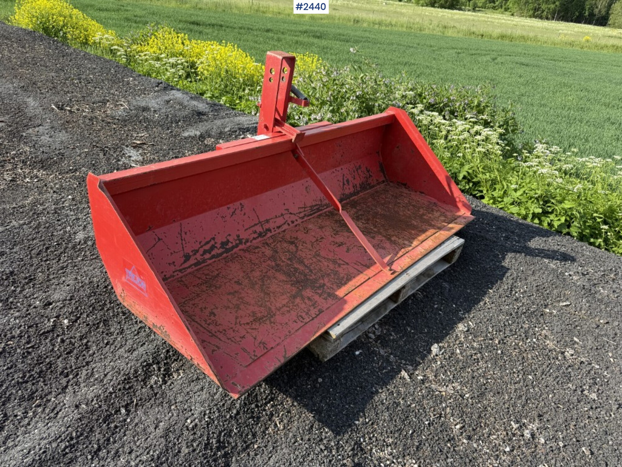Tippable Rear Bucket Trejon - Loader bucket: picture 1 Tippable Rear Bucket Trejon - Loader bucket: picture 1