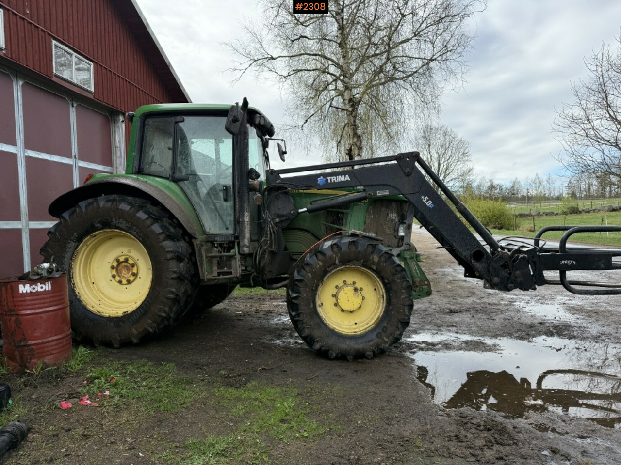 Tractor John Deere 6930 Premium with front loader (see video) - Farm tractor: picture 3 Tractor John Deere 6930 Premium with front loader (see video) - Farm tractor: picture 3