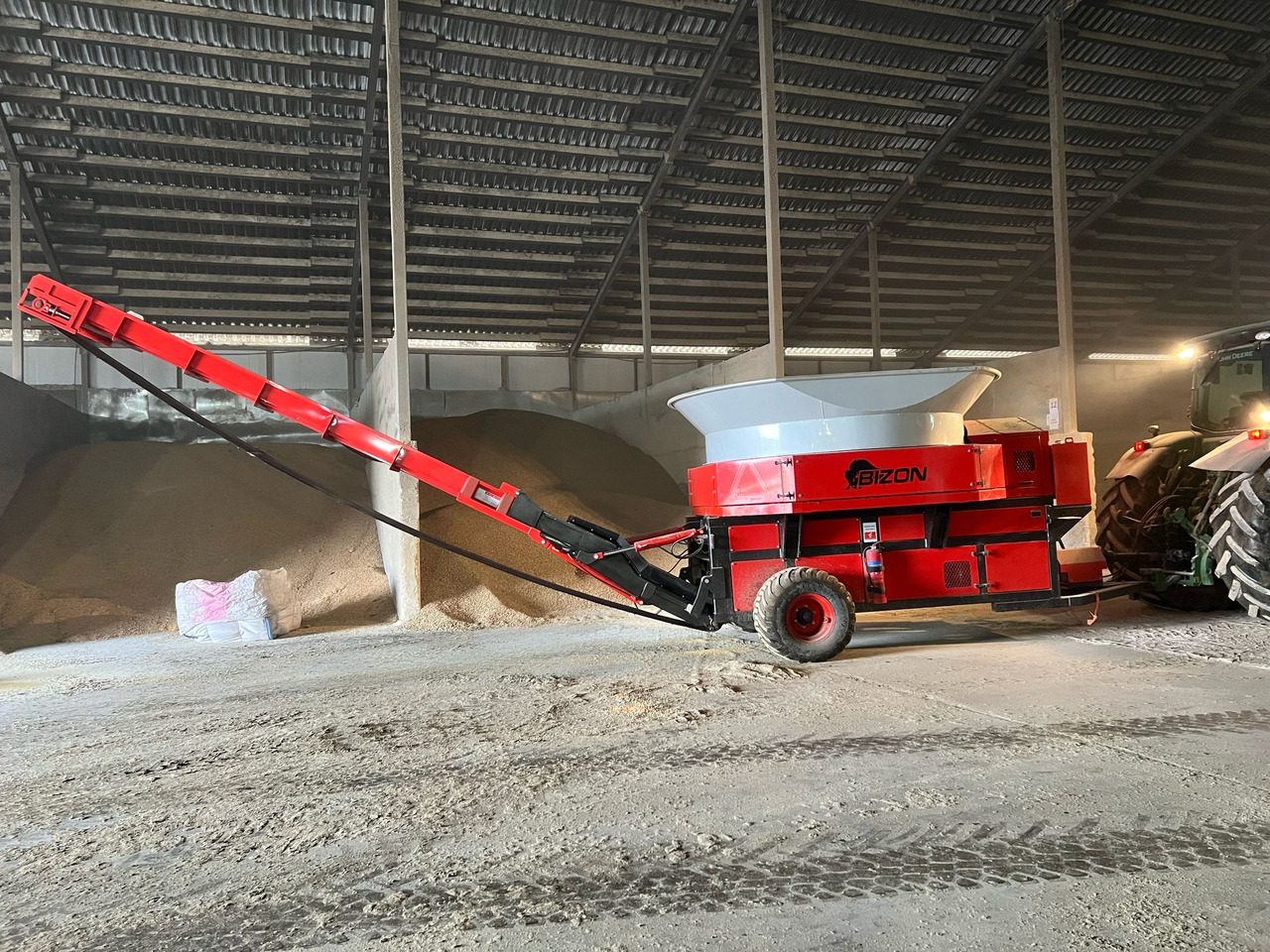 Haybuster Bizon B-1130 - Straw mill/ Strohmühle/ Strohhäcksler - Straw shredder: picture 2 Haybuster Bizon B-1130 - Straw mill/ Strohmühle/ Strohhäcksler - Straw shredder: picture 2