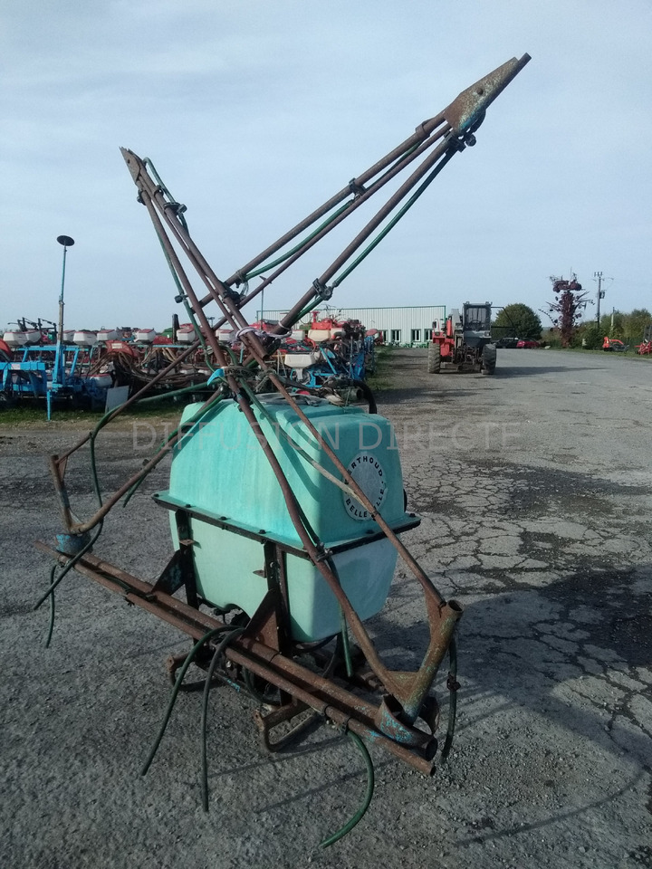 BERTHOUD PULVERISATEUR PO DS 4 - Tractor mounted sprayer: picture 3 BERTHOUD PULVERISATEUR PO DS 4 - Tractor mounted sprayer: picture 3