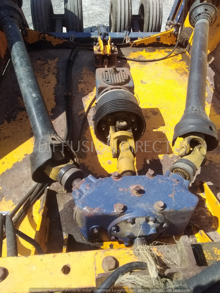 BOMFORD BROYEUR A AXE HORIZONTAL TRI WING 4600 - Garden equipment: picture 5 BOMFORD BROYEUR A AXE HORIZONTAL TRI WING 4600 - Garden equipment: picture 5
