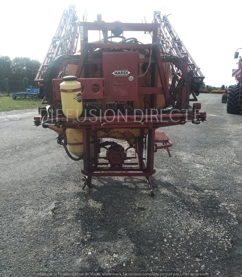 HARDI PULVERISATEUR MEGA - Sprayer: picture 2 HARDI PULVERISATEUR MEGA - Sprayer: picture 2