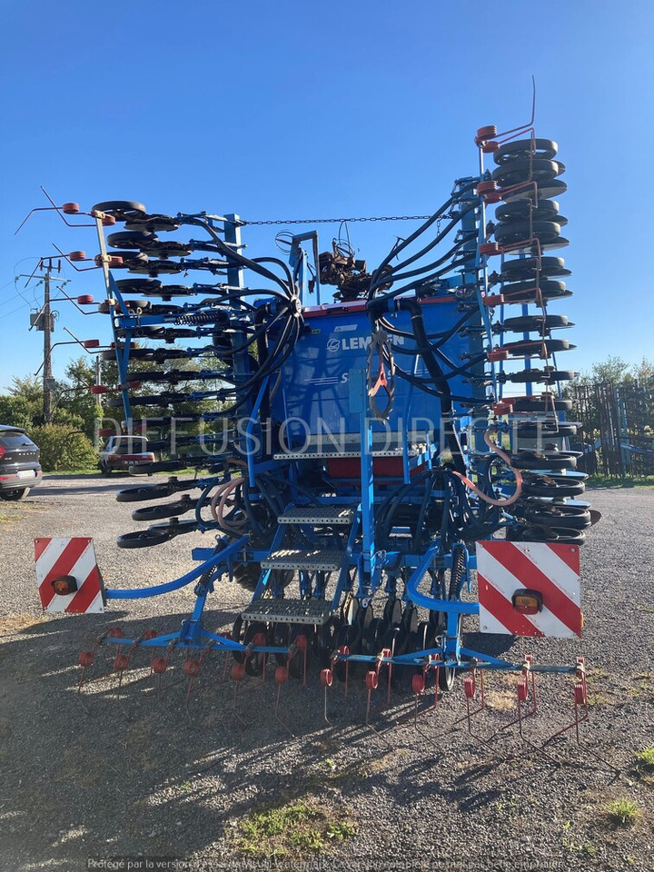 LEMKEN SEMOIR EN LIGNE SOLITAIR 9 - Seed drill: picture 2 LEMKEN SEMOIR EN LIGNE SOLITAIR 9 - Seed drill: picture 2
