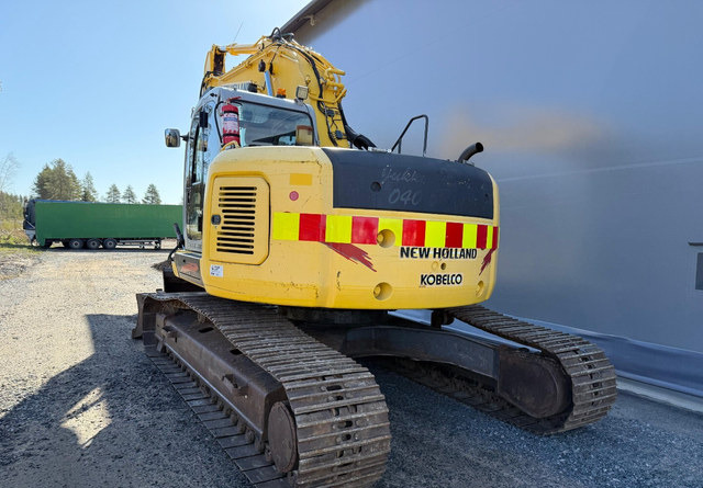 New Holland E235SR - Crawler excavator: picture 4 New Holland E235SR - Crawler excavator: picture 4