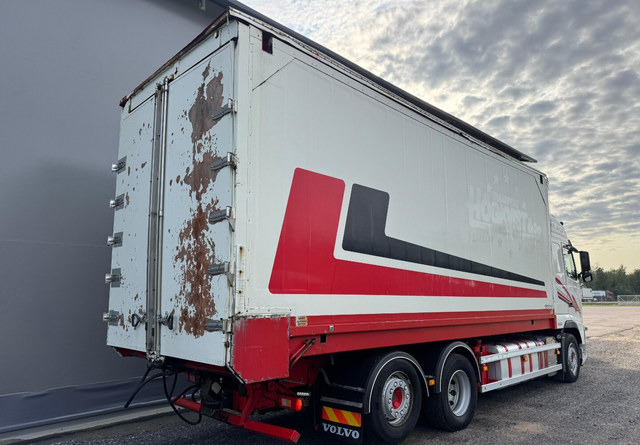 VolvoFH13 500 6x2 Ketjupurku + Rahtikaappi - Other machinery: picture 4 VolvoFH13 500 6x2 Ketjupurku + Rahtikaappi - Other machinery: picture 4