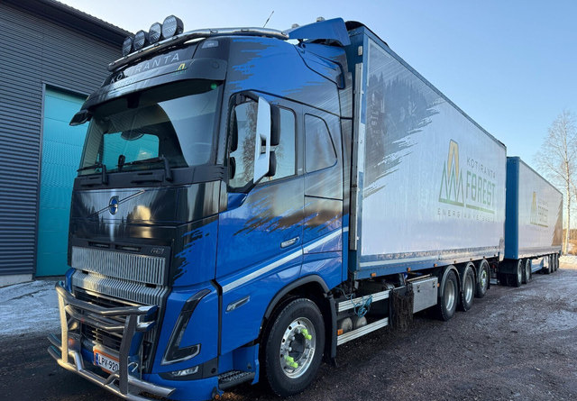 Volvofh16 - Box truck: picture 1 Volvofh16 - Box truck: picture 1