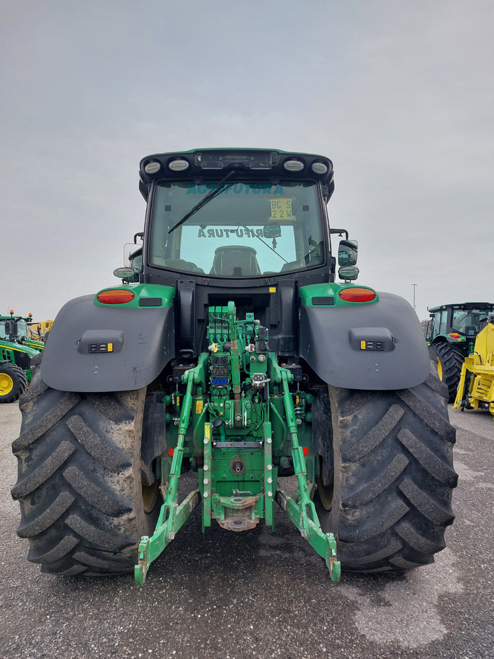 JOHN DEERE 6230R - Farm tractor: picture 4 JOHN DEERE 6230R - Farm tractor: picture 4