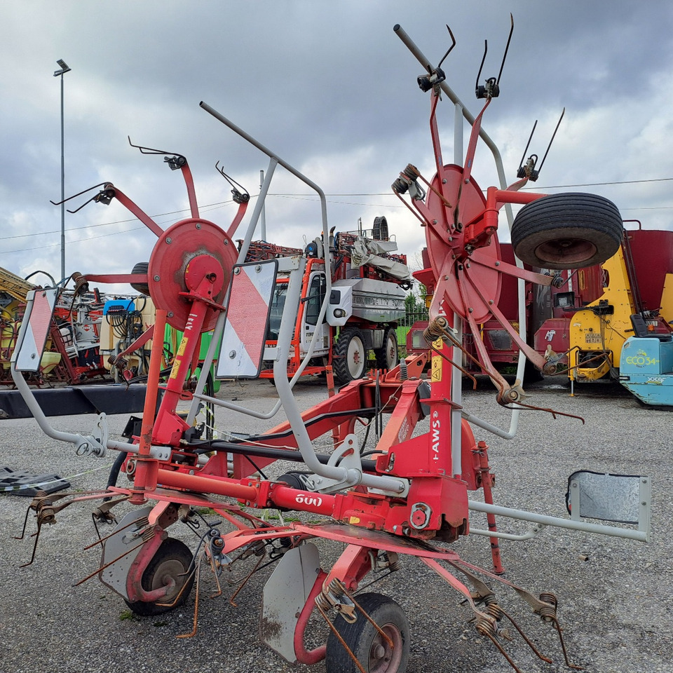 VOLTAFIENO LELY STABILO 600 - Tedder/ Rake: picture 5 VOLTAFIENO LELY STABILO 600 - Tedder/ Rake: picture 5