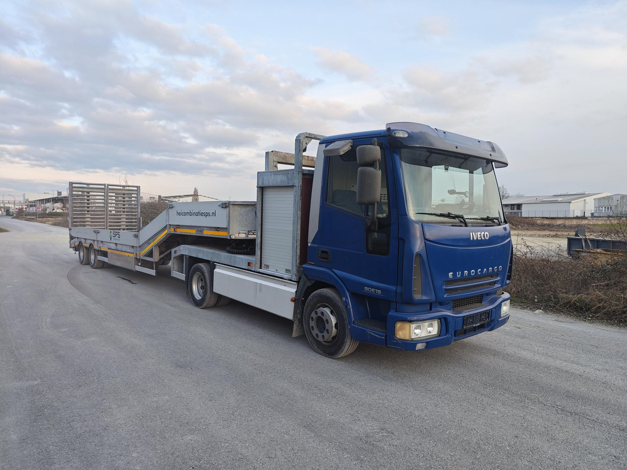 VELDHUIZEN P38-2 - Low loader semi-trailer: picture 2 VELDHUIZEN P38-2 - Low loader semi-trailer: picture 2