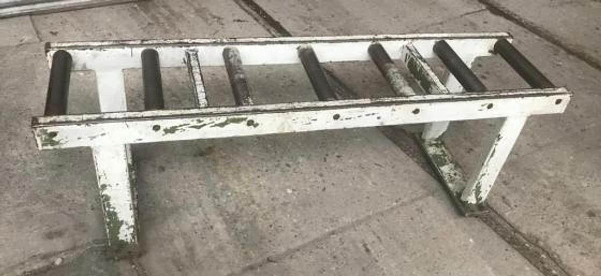 Rollenbahn - Conveyor: picture 1 Rollenbahn - Conveyor: picture 1