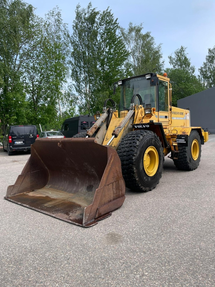 Volvo L120B - Wheel loader: picture 2 Volvo L120B - Wheel loader: picture 2