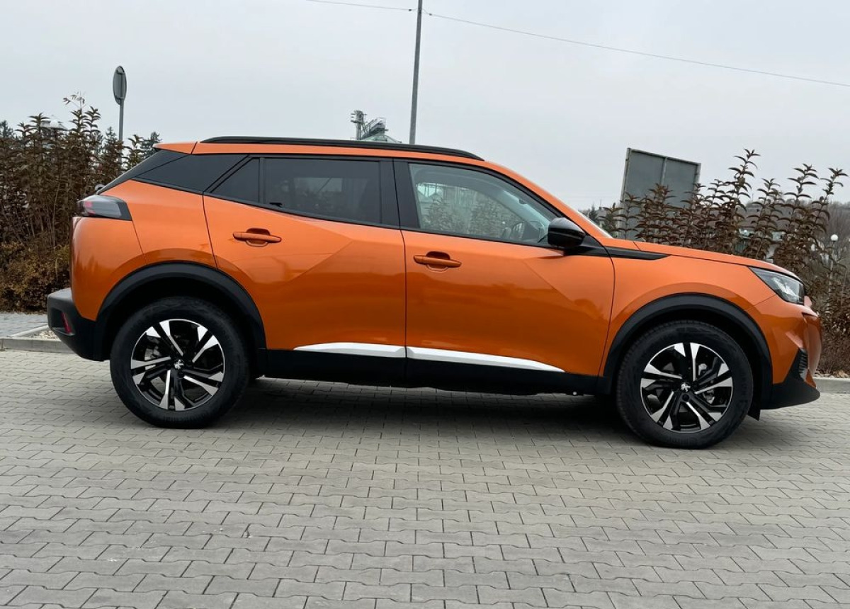 SUV Peugeot 2008 Peugeot 1.2 benz 100 km Allure 6tys przebieg fabrycznie nowy: picture 19