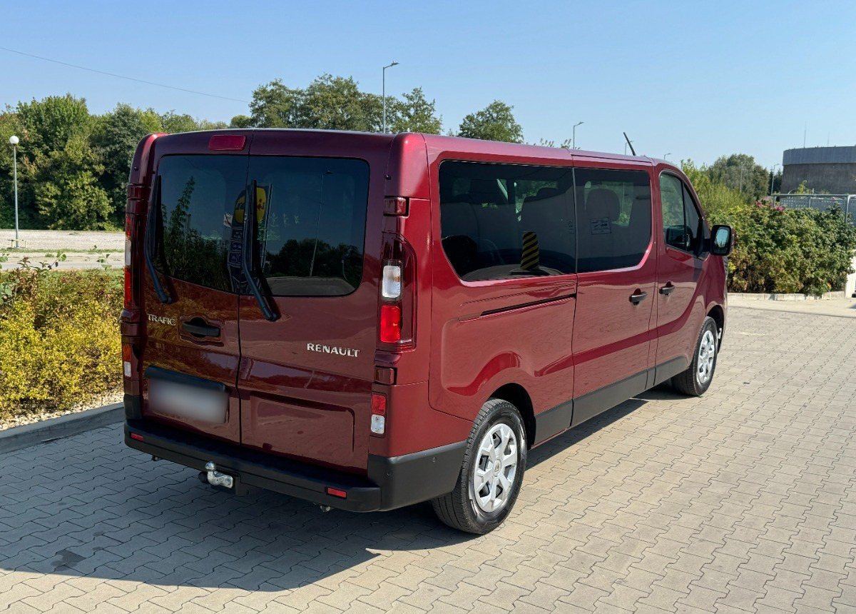 Renault Trafic Long 9 osobowy 2.0 DCI 170KM AUTOMAT NAWIEWY Salon PL FV23 NOWY - Minibus, Passenger van: picture 2 Renault Trafic Long 9 osobowy 2.0 DCI 170KM AUTOMAT NAWIEWY Salon PL FV23 NOWY - Minibus, Passenger van: picture 2
