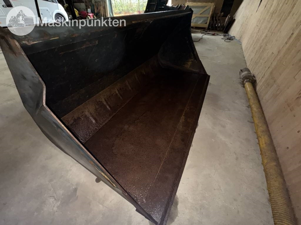 Ålö Universal skopa  - Bucket for Construction machinery: picture 5 Ålö Universal skopa  - Bucket for Construction machinery: picture 5