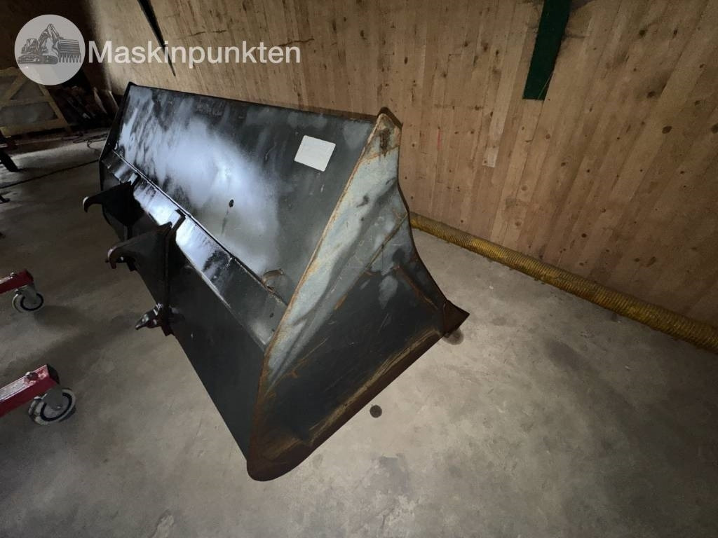 Ålö Universal skopa  - Bucket for Construction machinery: picture 4 Ålö Universal skopa  - Bucket for Construction machinery: picture 4
