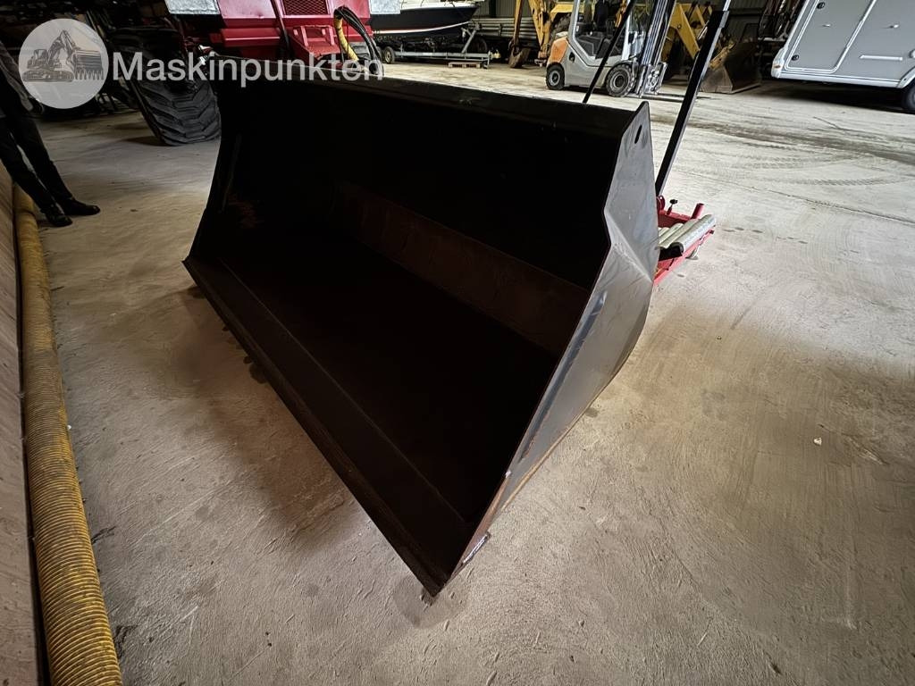 Ålö Universal skopa  - Bucket for Construction machinery: picture 1 Ålö Universal skopa  - Bucket for Construction machinery: picture 1