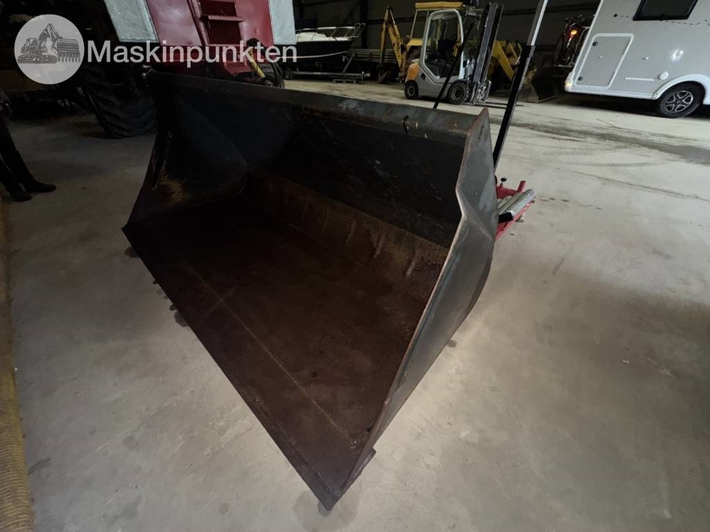 Ålö Universal skopa  - Bucket for Construction machinery: picture 2 Ålö Universal skopa  - Bucket for Construction machinery: picture 2