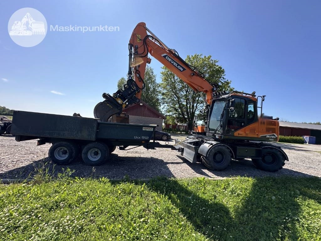 Develon DX 170 W-7 - Wheel excavator: picture 1 Develon DX 170 W-7 - Wheel excavator: picture 1