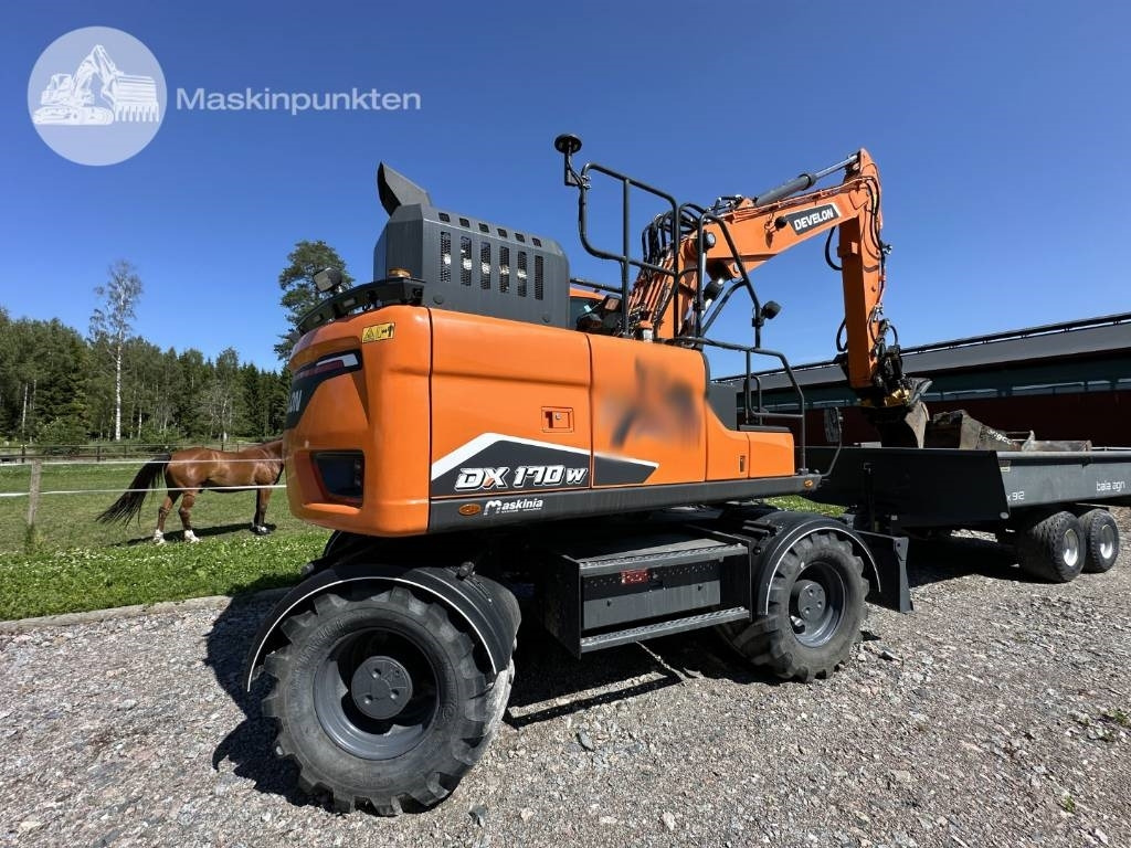 Develon DX 170 W-7 - Wheel excavator: picture 5 Develon DX 170 W-7 - Wheel excavator: picture 5