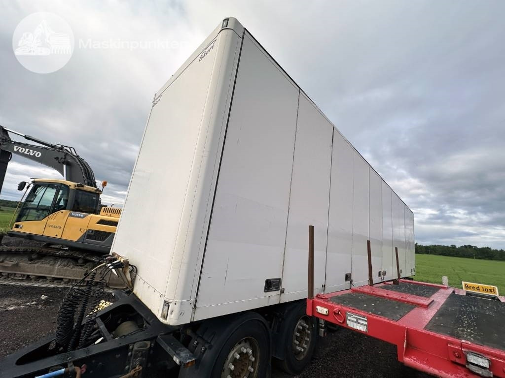 Ekeri T 3 + Krone Dolly - Closed box semi-trailer: picture 1 Ekeri T 3 + Krone Dolly - Closed box semi-trailer: picture 1