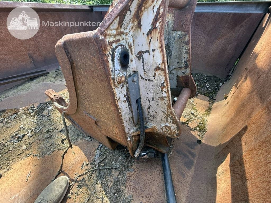 Grabjohn GJ 15 - Bucket for Construction machinery: picture 5 Grabjohn GJ 15 - Bucket for Construction machinery: picture 5