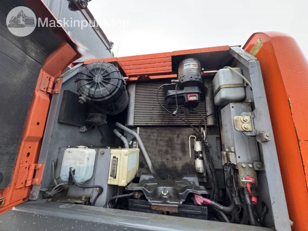 Wheel excavator Hitachi ZX 140 W-3 Med vagn och redskap!: picture 27