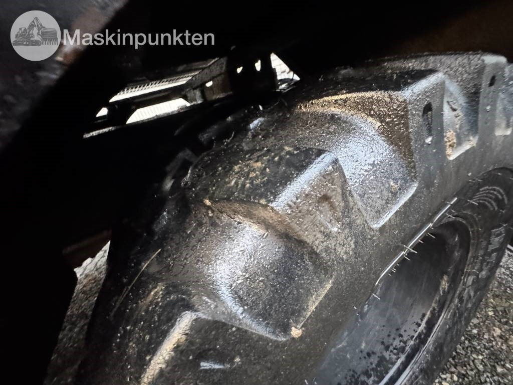 Wheel excavator Hitachi ZX 140 W-3 Med vagn och redskap!: picture 11