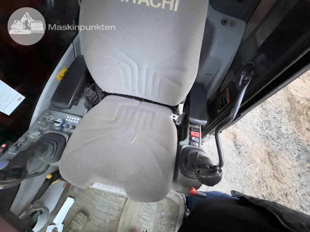 Wheel excavator Hitachi ZX 170 W-5 B: picture 19
