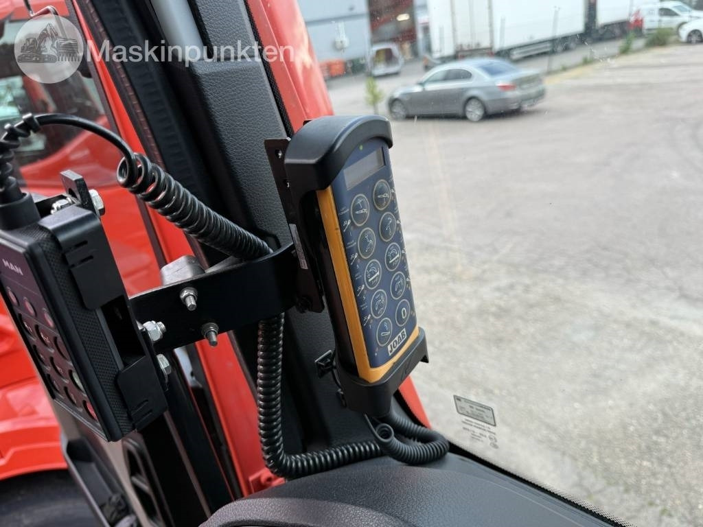 Skip loader truck MAN TGS 26.360: picture 21