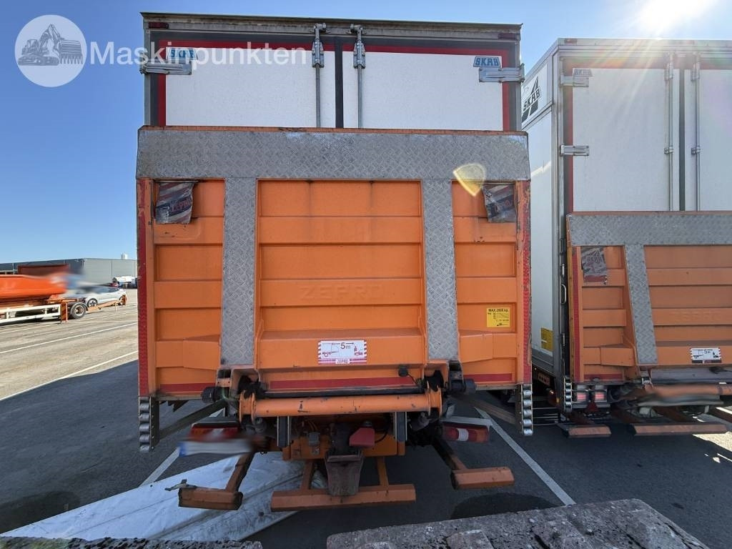 Mercedes-Benz Actros 2551 - Refrigerator truck: picture 5 Mercedes-Benz Actros 2551 - Refrigerator truck: picture 5