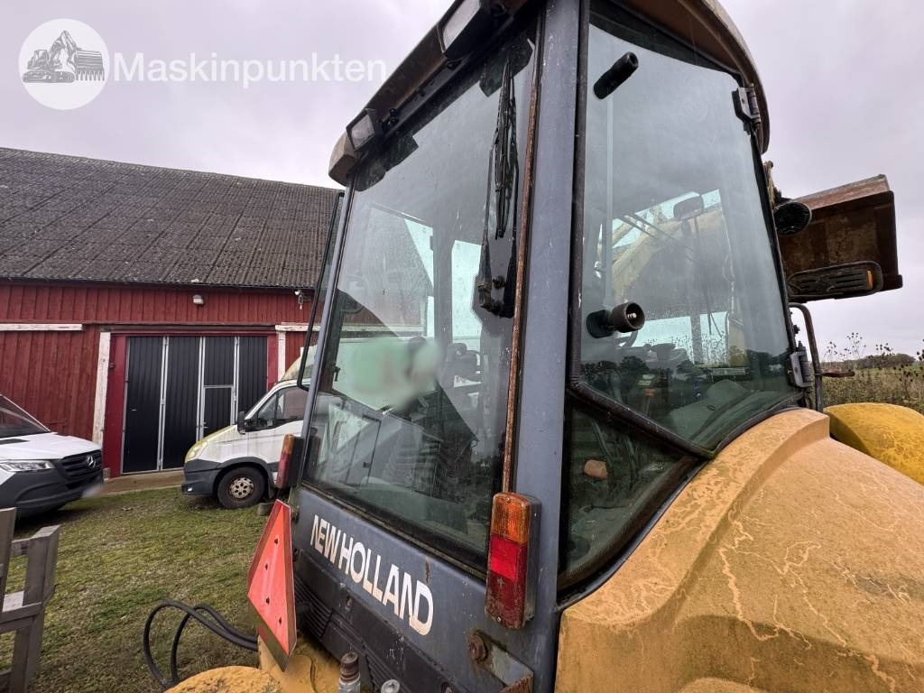 New Holland LB 115 leasing New Holland LB 115: picture 42 New Holland LB 115 leasing New Holland LB 115: picture 42