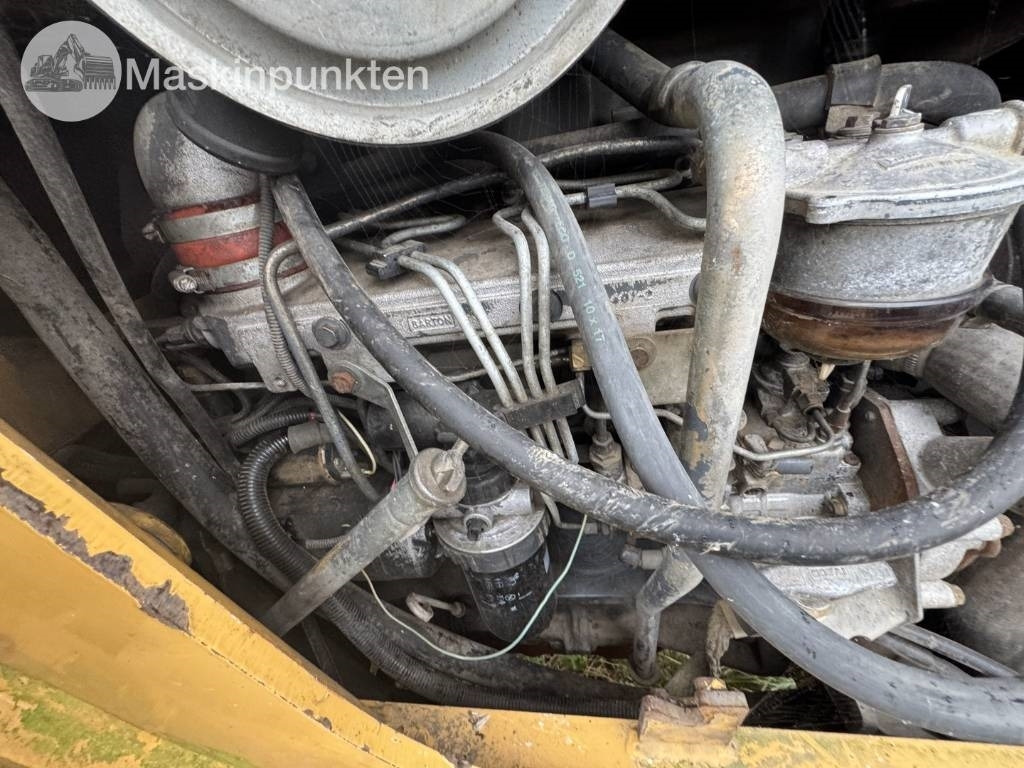 New Holland LB 115 leasing New Holland LB 115: picture 50 New Holland LB 115 leasing New Holland LB 115: picture 50