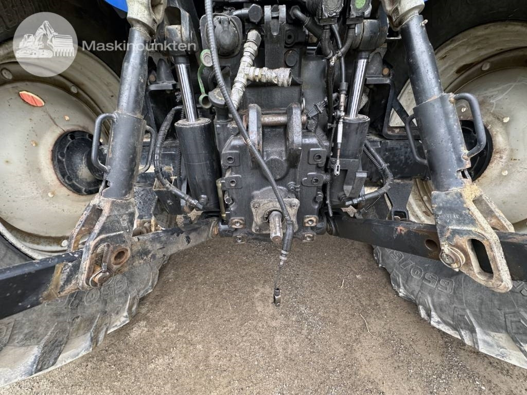 Farm tractor New Holland T 7.185: picture 42
