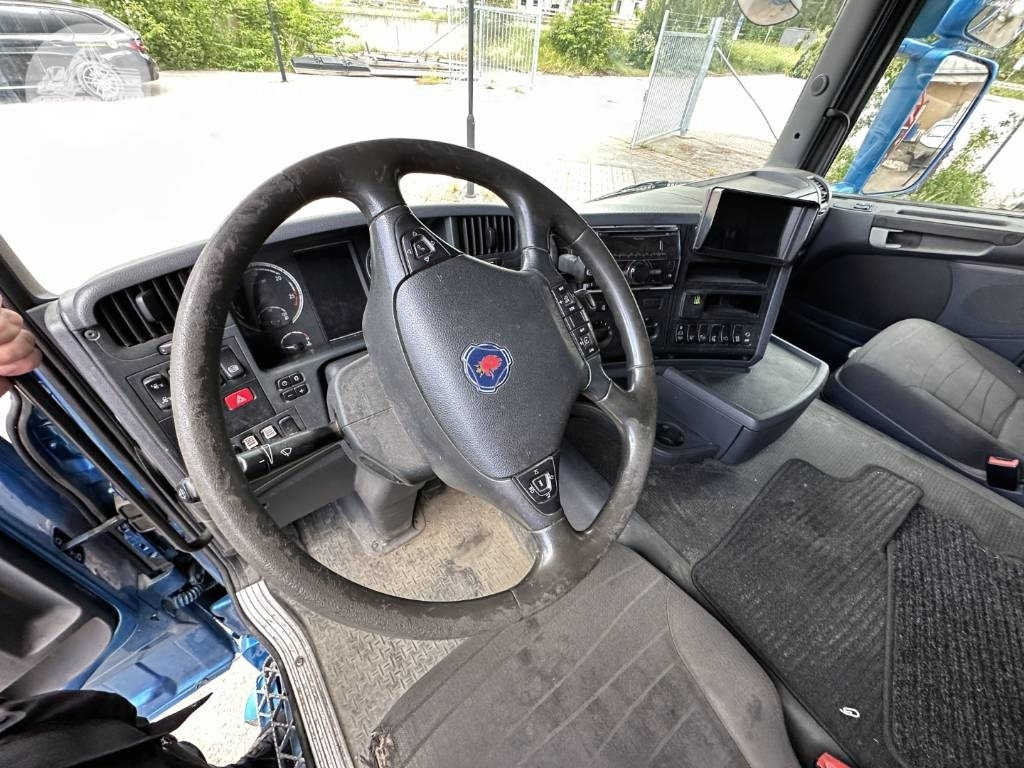 Crane truck Scania G 490: picture 20