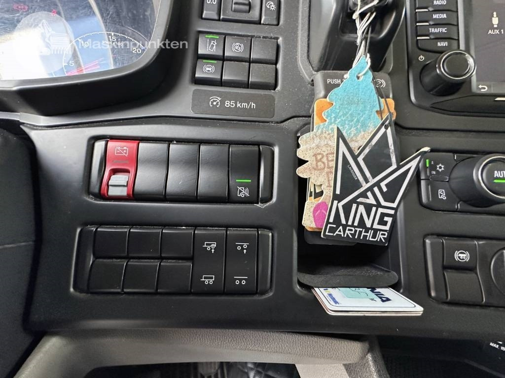 Box truck Scania R 450: picture 22