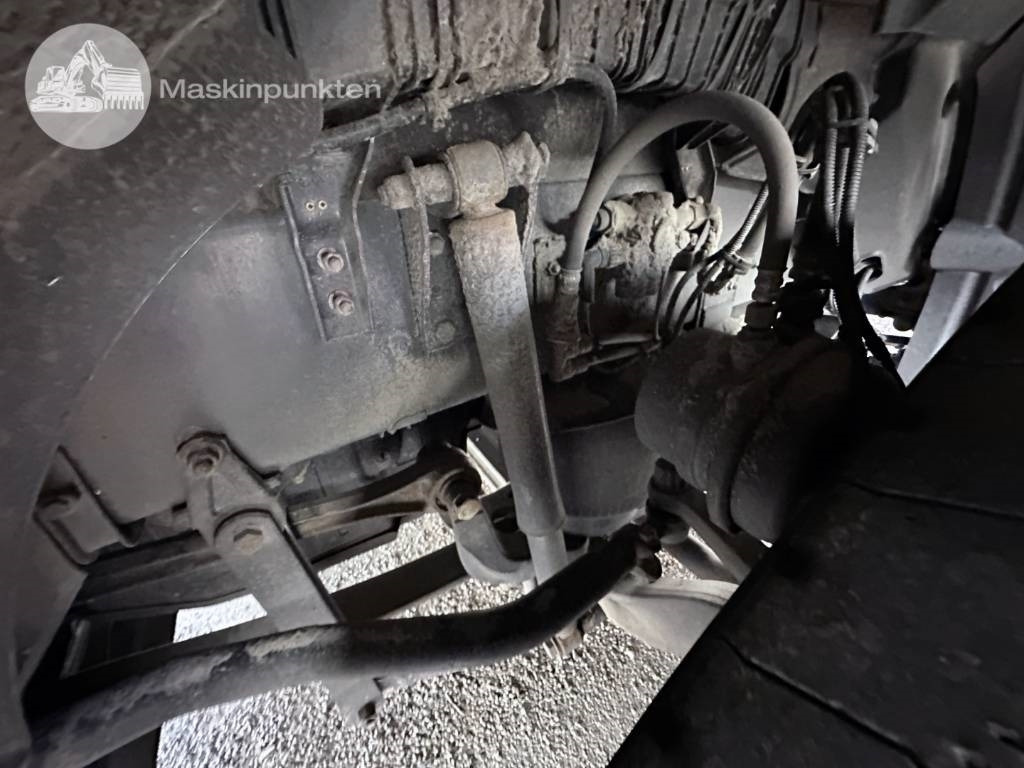 Box truck Scania R 450: picture 32