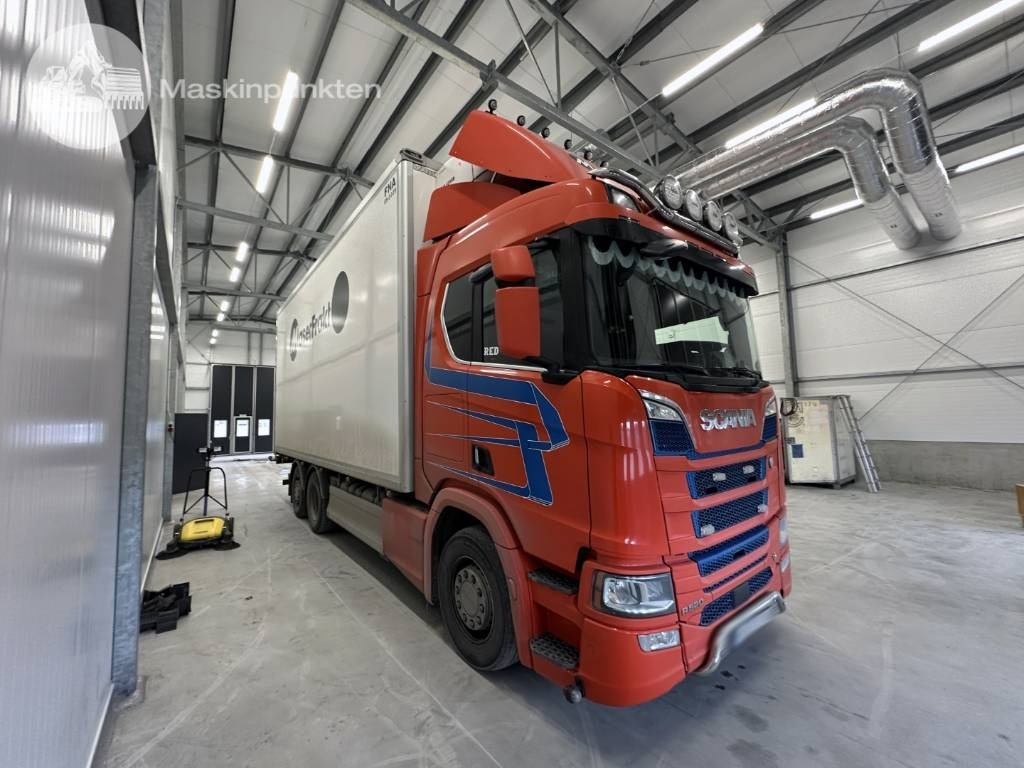 Scania R 520 - Refrigerator truck: picture 2 Scania R 520 - Refrigerator truck: picture 2