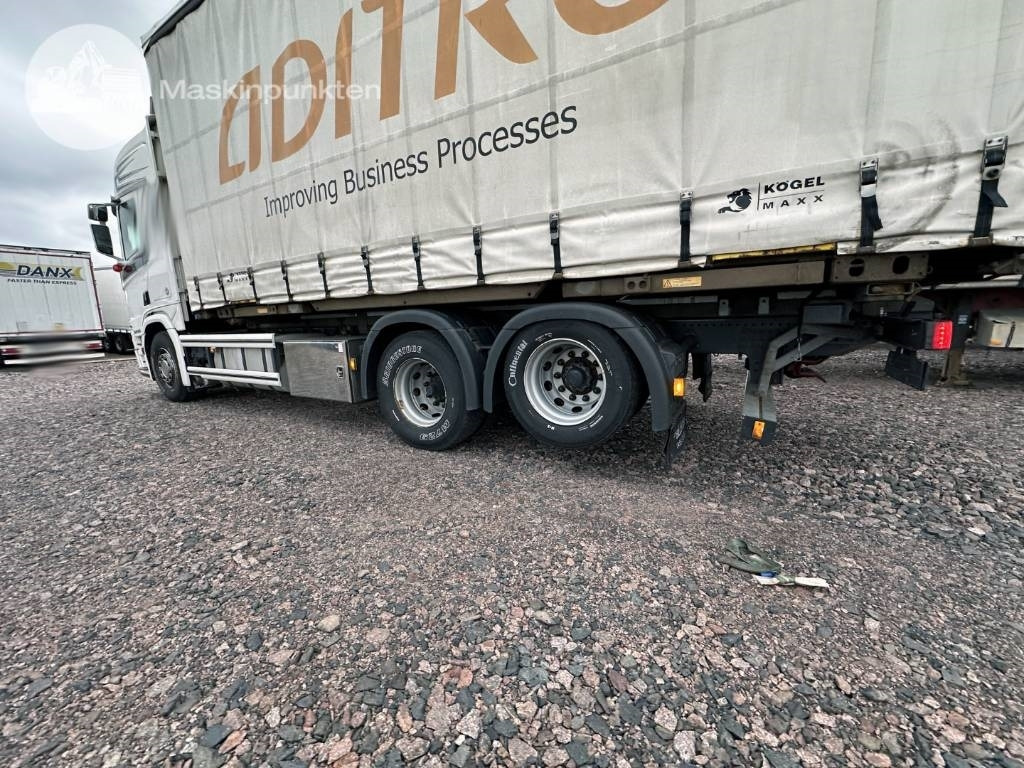 Container transporter/ Swap body truck Scania R 580: picture 9