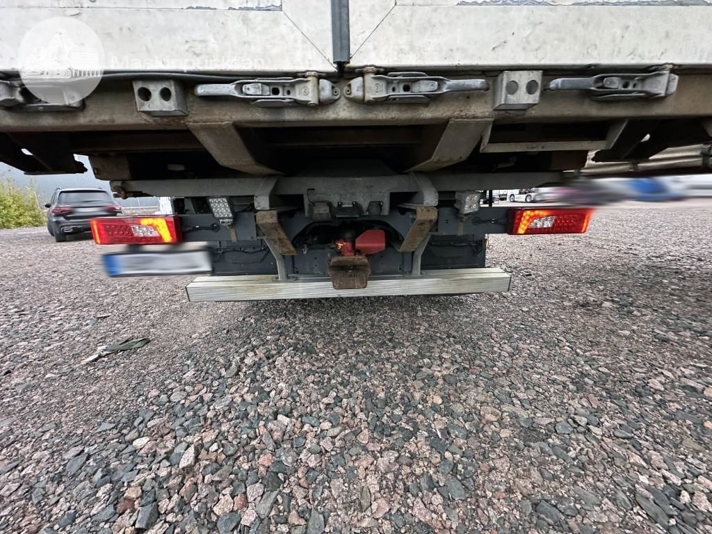 Container transporter/ Swap body truck Scania R 580: picture 7