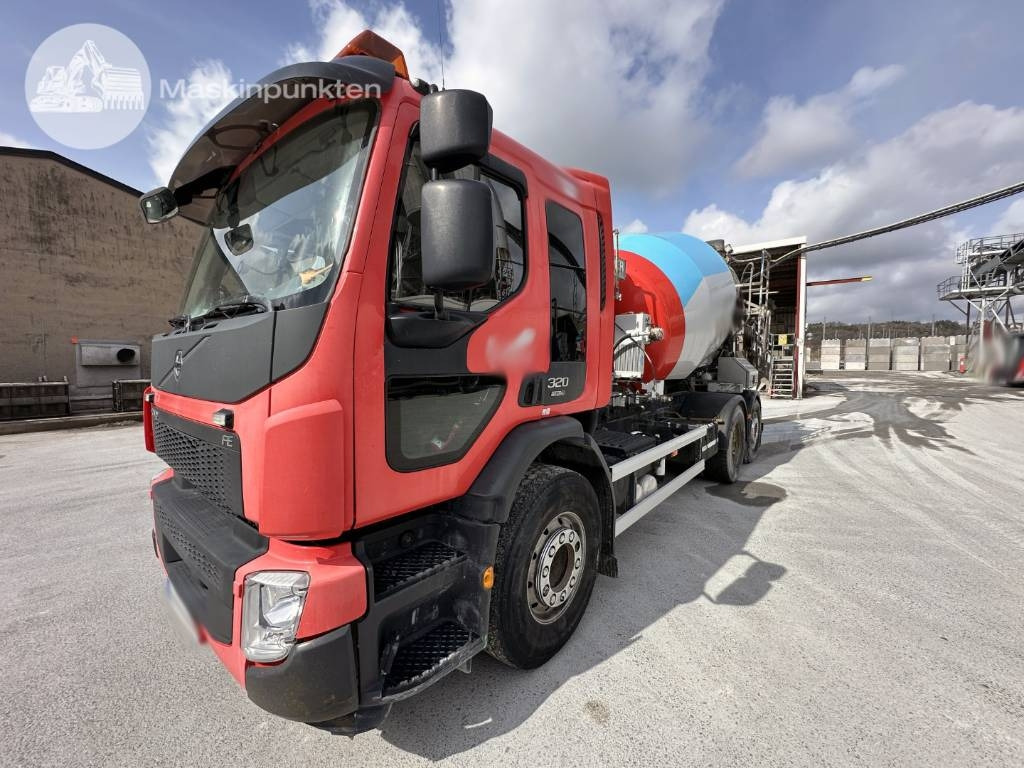 Volvo FE 320  - Concrete mixer truck: picture 1 Volvo FE 320  - Concrete mixer truck: picture 1