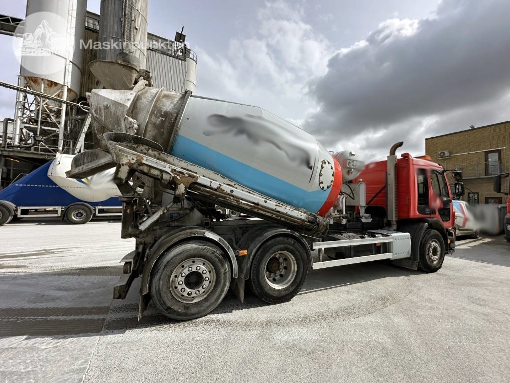 Volvo FE 320 - Concrete mixer truck: picture 2 Volvo FE 320 - Concrete mixer truck: picture 2