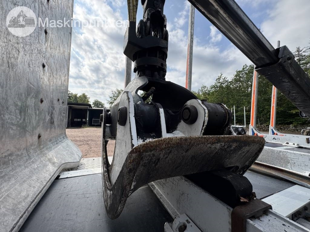 Log truck Volvo FH 16 550: picture 47 Log truck Volvo FH 16 550: picture 47