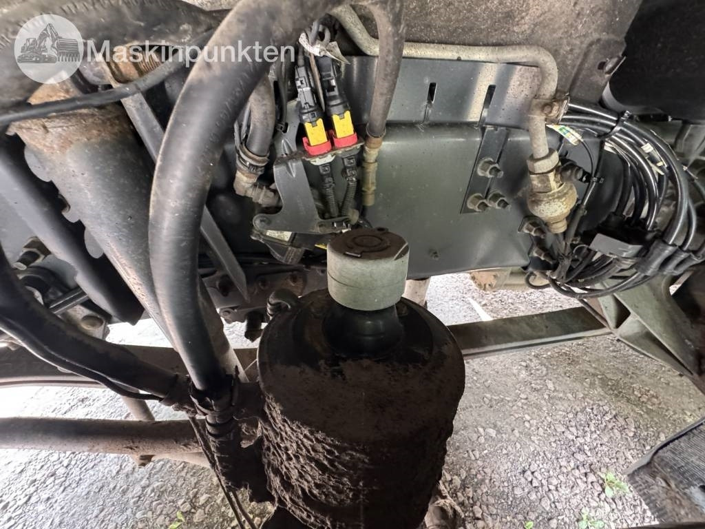 Log truck Volvo FH 16 550: picture 20 Log truck Volvo FH 16 550: picture 20