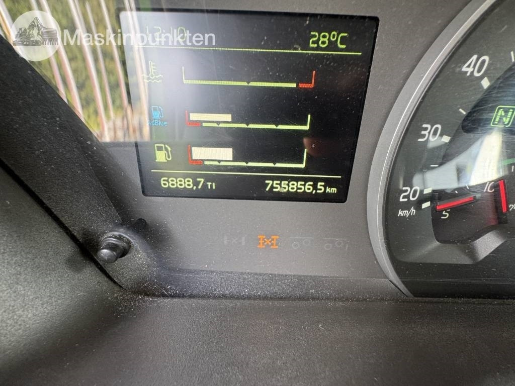 Log truck Volvo FH 16 550: picture 11 Log truck Volvo FH 16 550: picture 11