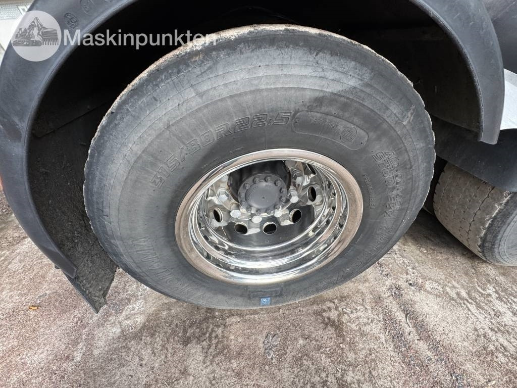 Log truck Volvo FH 16 550: picture 36 Log truck Volvo FH 16 550: picture 36